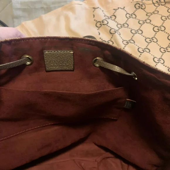 Authentic Gucci GG Monogram Canvas Drawstring Backpack – Soho Collection - Picture 2 of 4